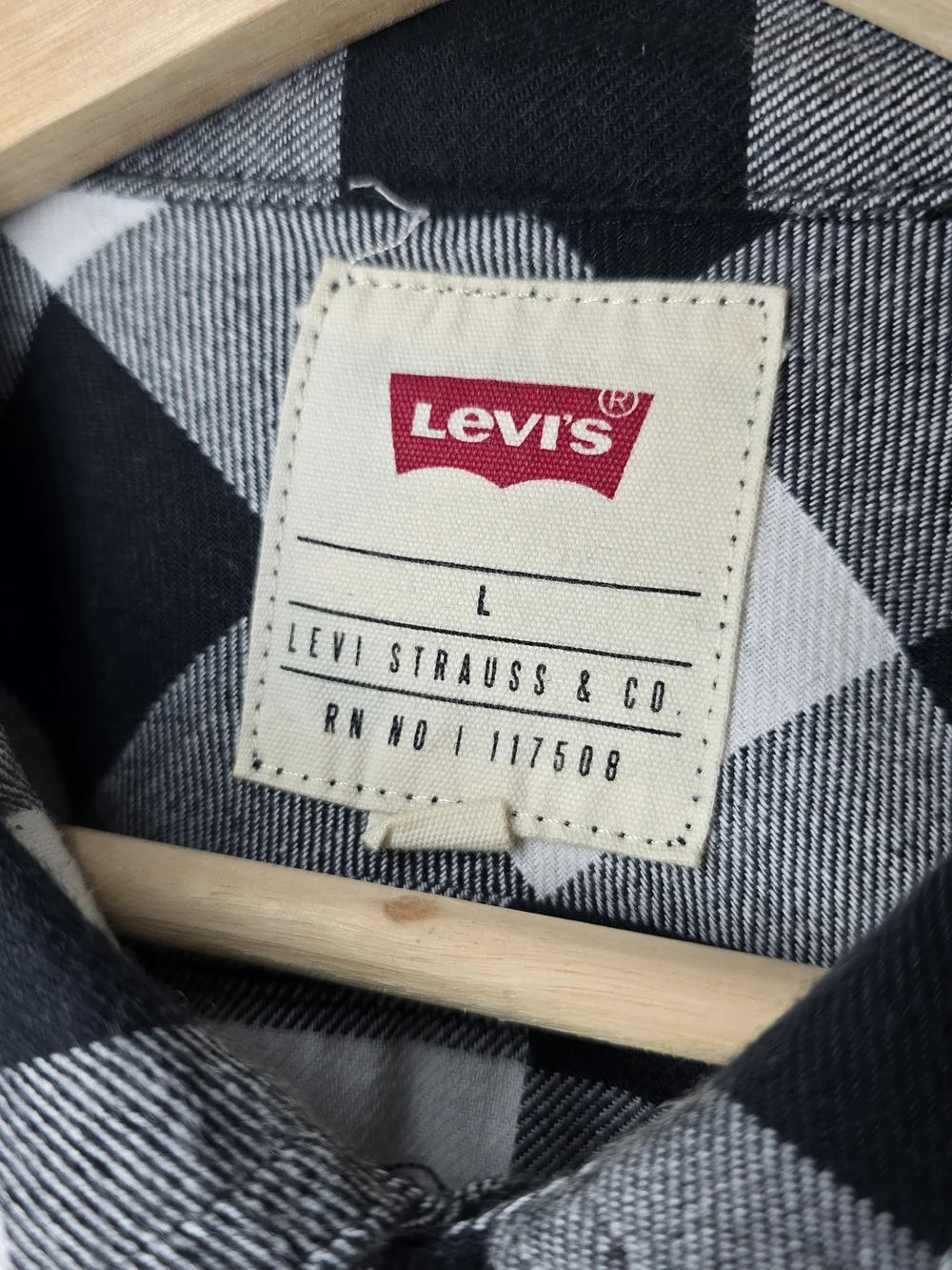 Levi's Black & White Plaid Button-Front Shirt